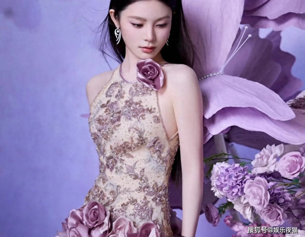 张纪中妻子自曝背100多的包，是通过自己的劳动换来的